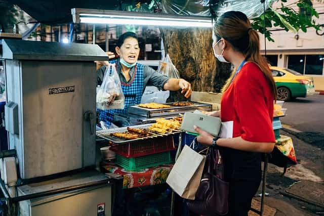 バンコクおすすめ屋台街まとめ！タイの有名スイーツとロティ屋台も