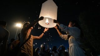 ロイクロトン祭りの歴史とおすすめの食べ物を解説！日程と注意事項も