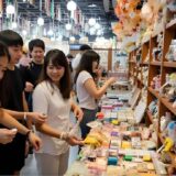 スワンナプーム空港　お土産　営業時間　ばらまき　おすすめ　雑貨　出国前　保安検査後　どこ　お菓子　雑貨　免税店　何時まで